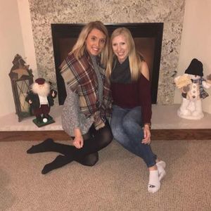 Meet your Posher, Erin lee